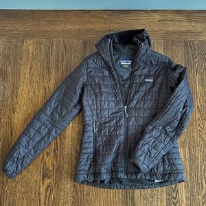 Patagonia women’s nano puff jacket black size Medium